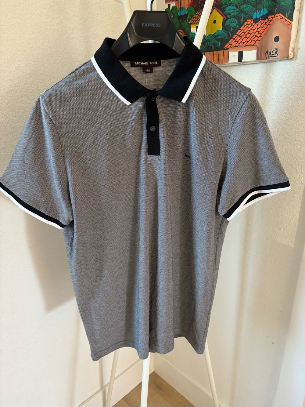 NWT Michael Kors Men’s Grey Polo Shirt with Contrast Black Collar